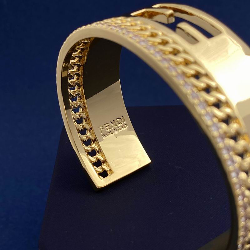 Fendi bracelet 05lyx81 (8)