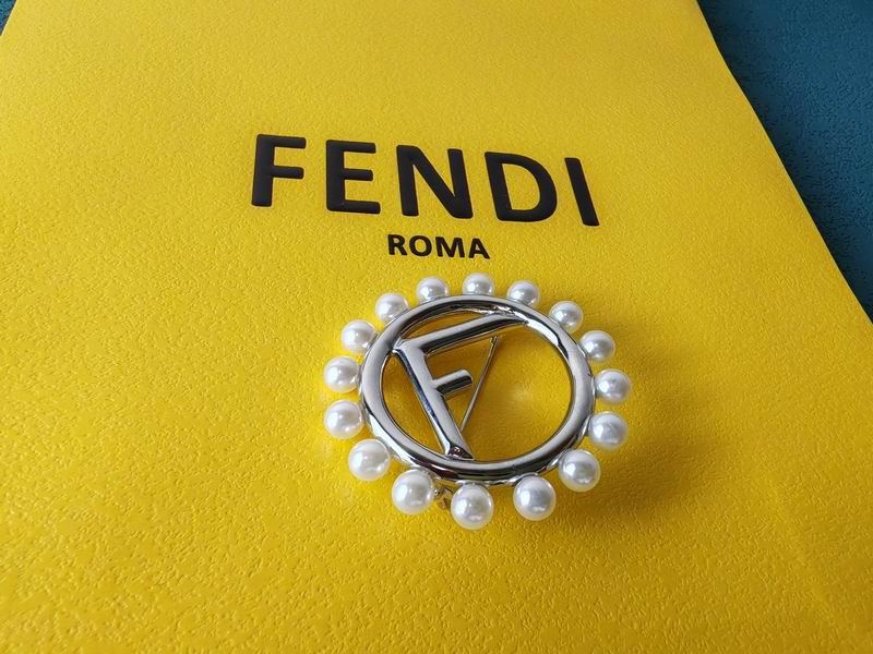 Fendi brooch 05lyx4 (2)