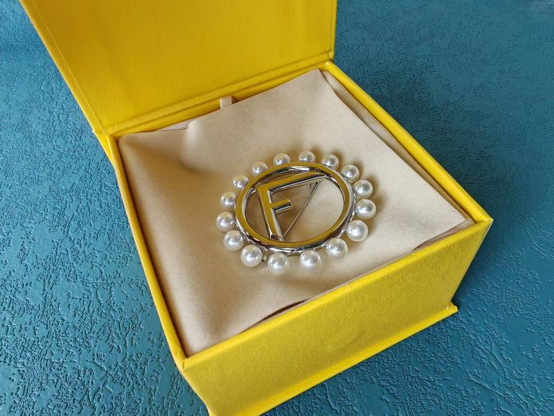 Fendi brooch 05lyx4 (6)