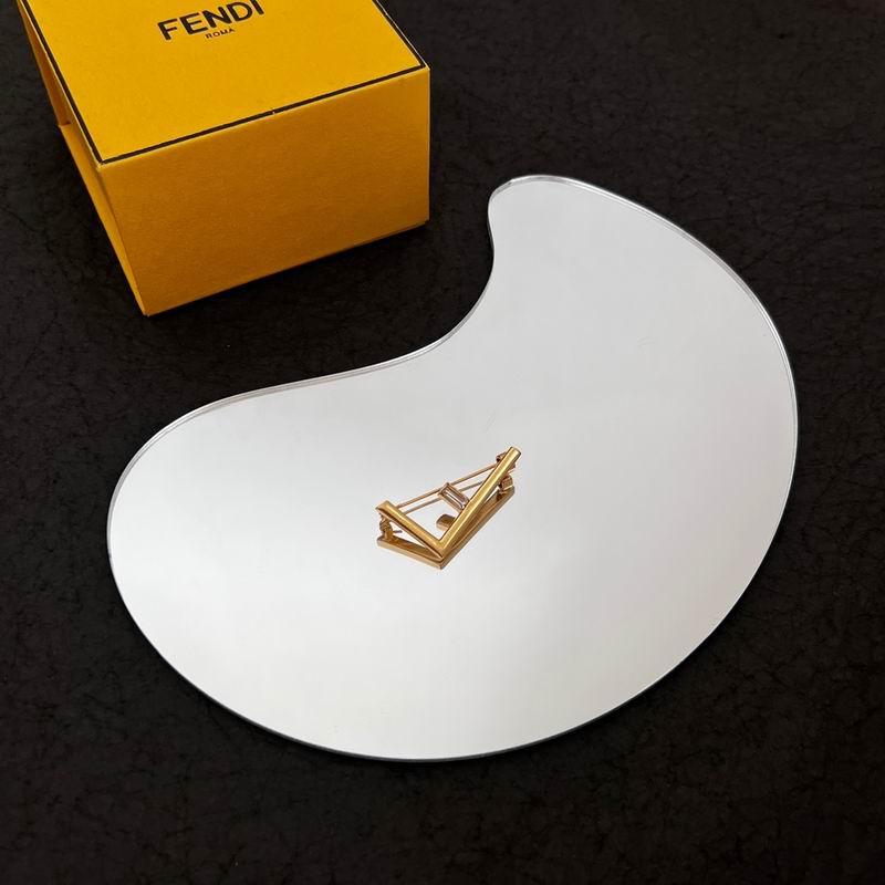 Fendi brooch 05lyx6 (2)