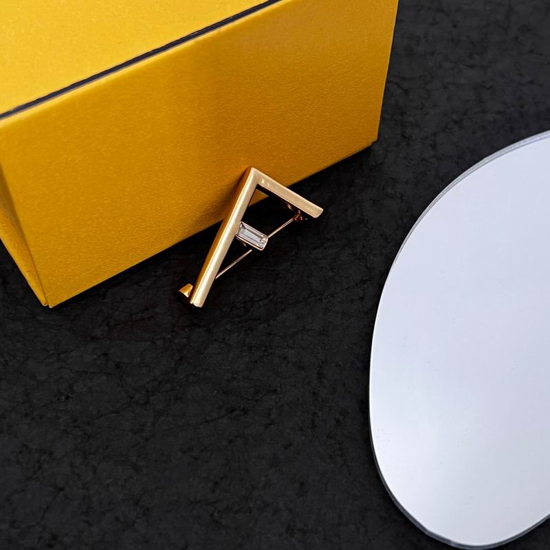 Fendi brooch 05lyx6 (3)