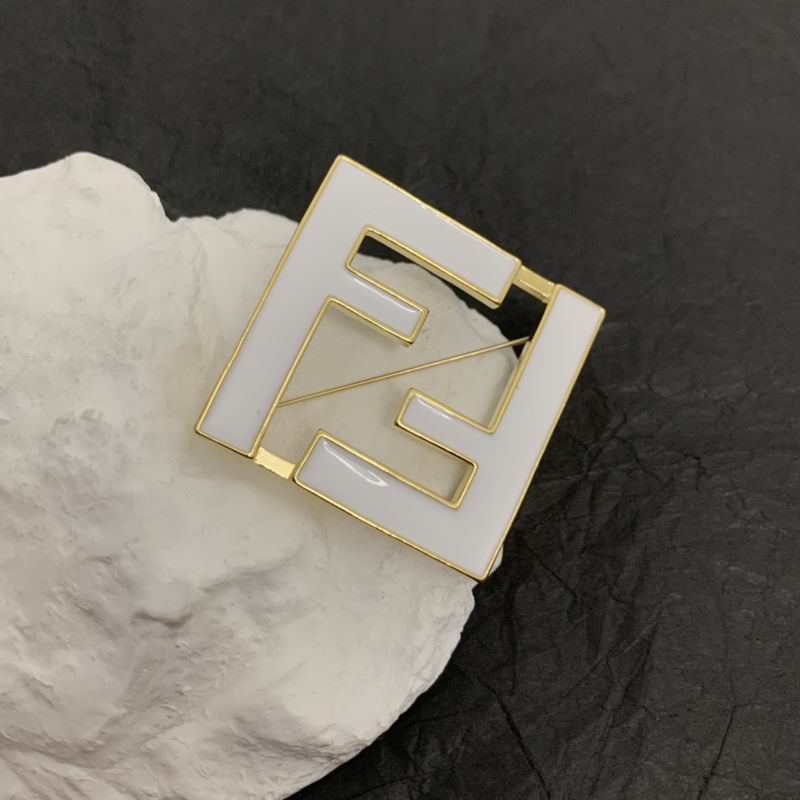 Fendi brooch 05lyx9 (3)