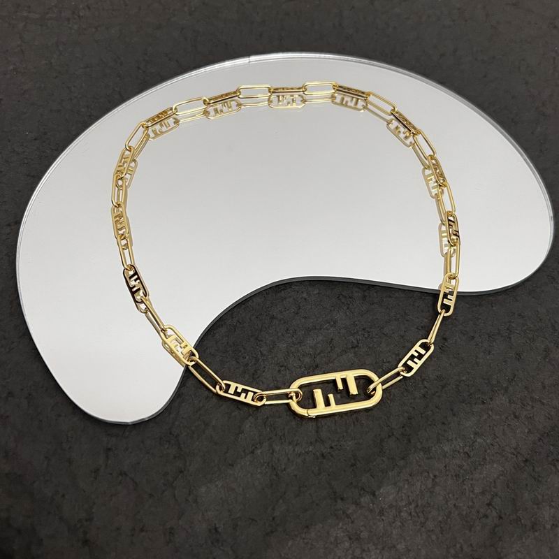 Fendi necklace 05lyx45 (2)