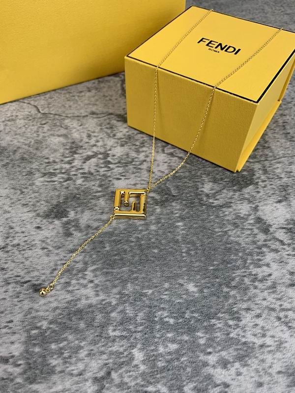 Fendi necklace 05lyx52 (3)