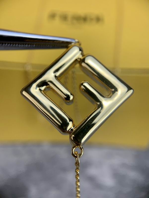Fendi necklace 05lyx52 (5)
