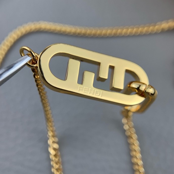 Fendi necklace 05lyx53 (5)