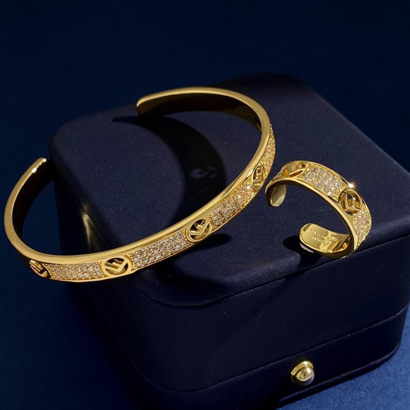 Fendi suits 05lyx25 (2)