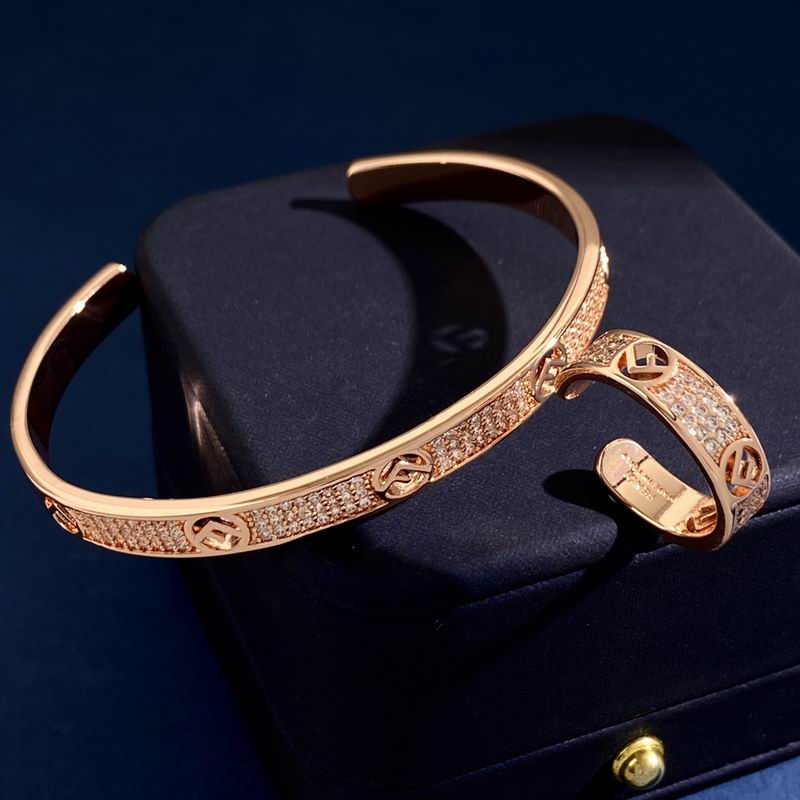 Fendi suits 05lyx25 (6)