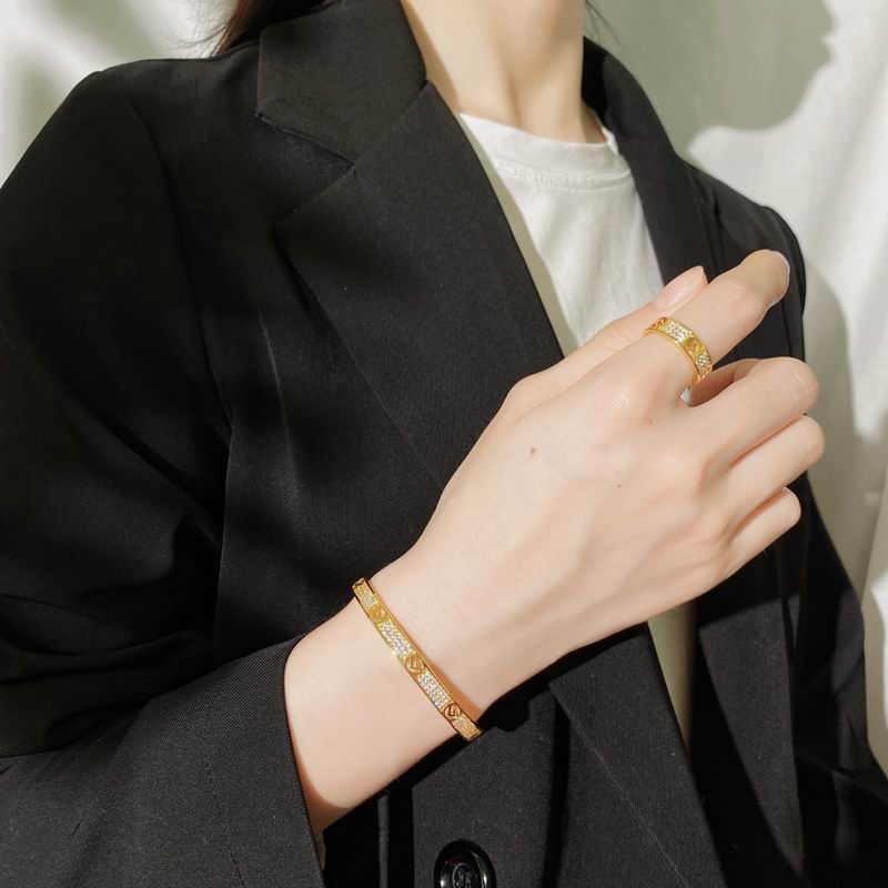 Fendi suits 05lyx25 (9)