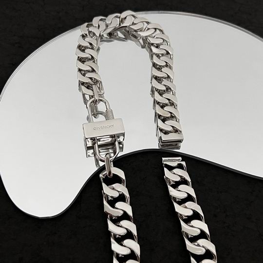 Givenchy necklace 05lyh10 (12)