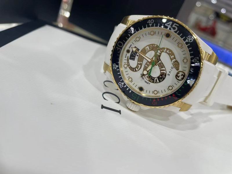 Gucci 40mm 26 (11)
