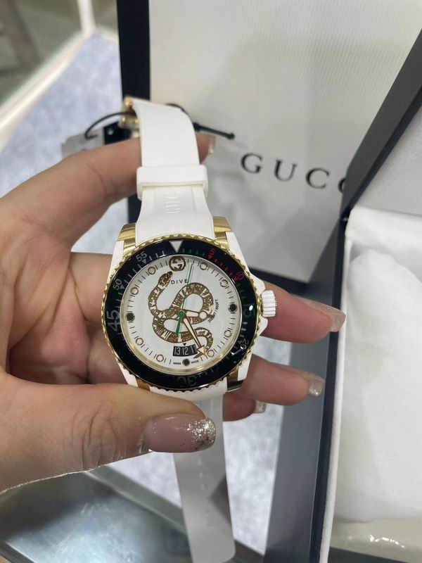 Gucci 40mm 26 (12)