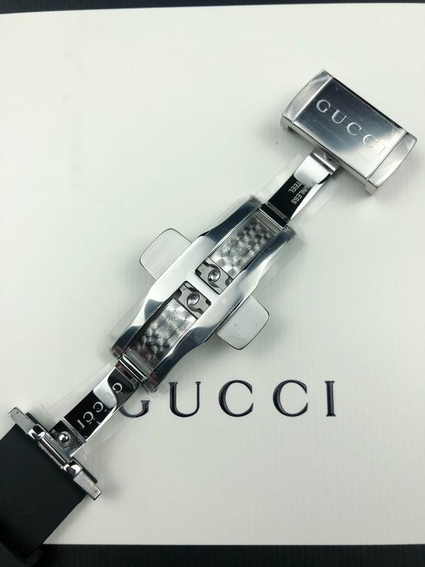 Gucci 40mm 27 (12)