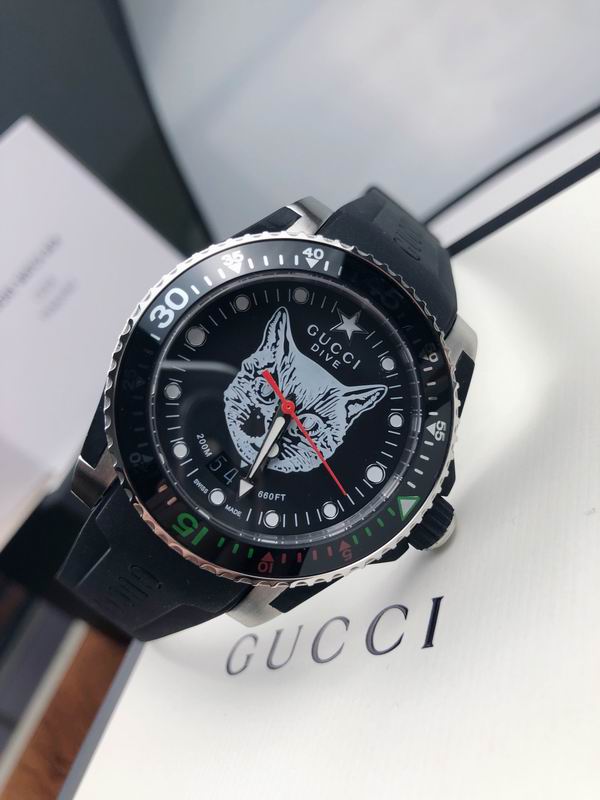 Gucci 40mm 27 (13)