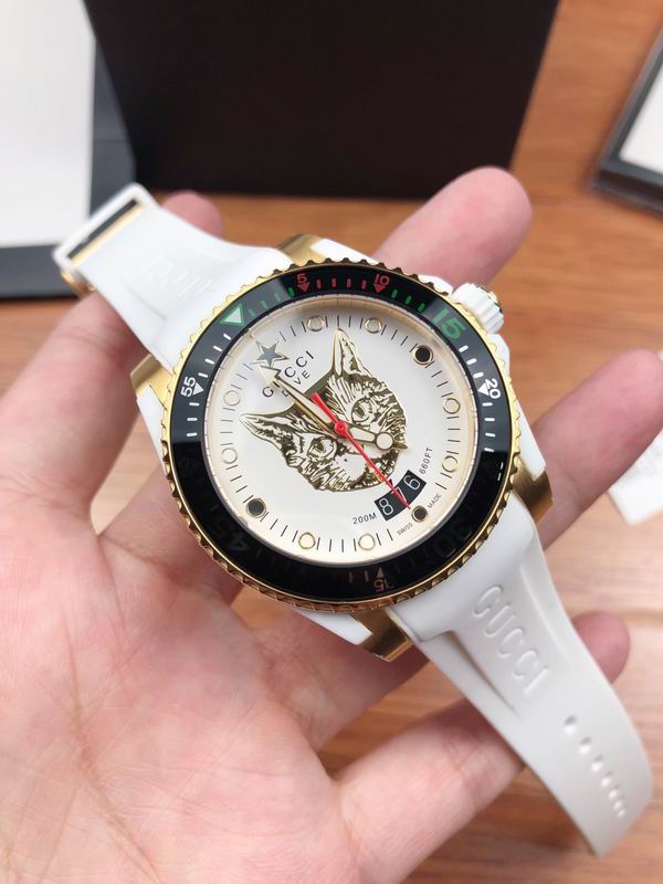 Gucci 40mm 27 (27)
