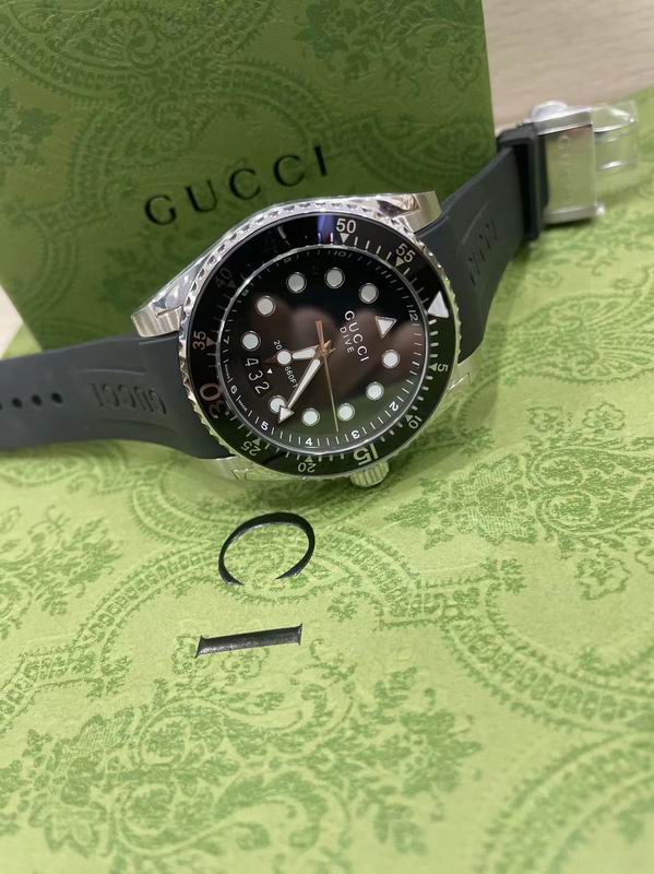 Gucci 45mm 25 (1)