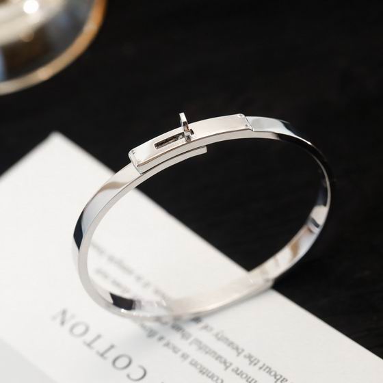 Hermes Bracelet 05lyh120 (3)