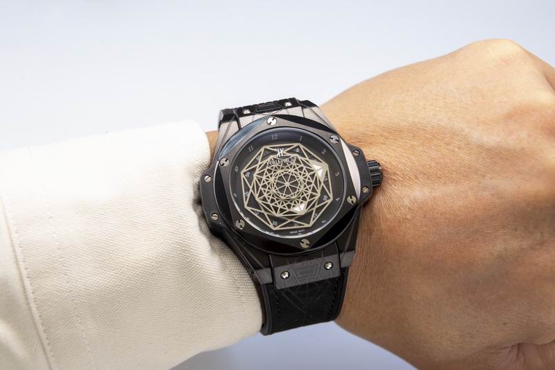 Hublot watch (1)