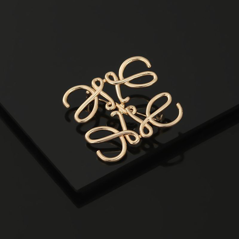 Loewe brooch 03lyx18 (7)