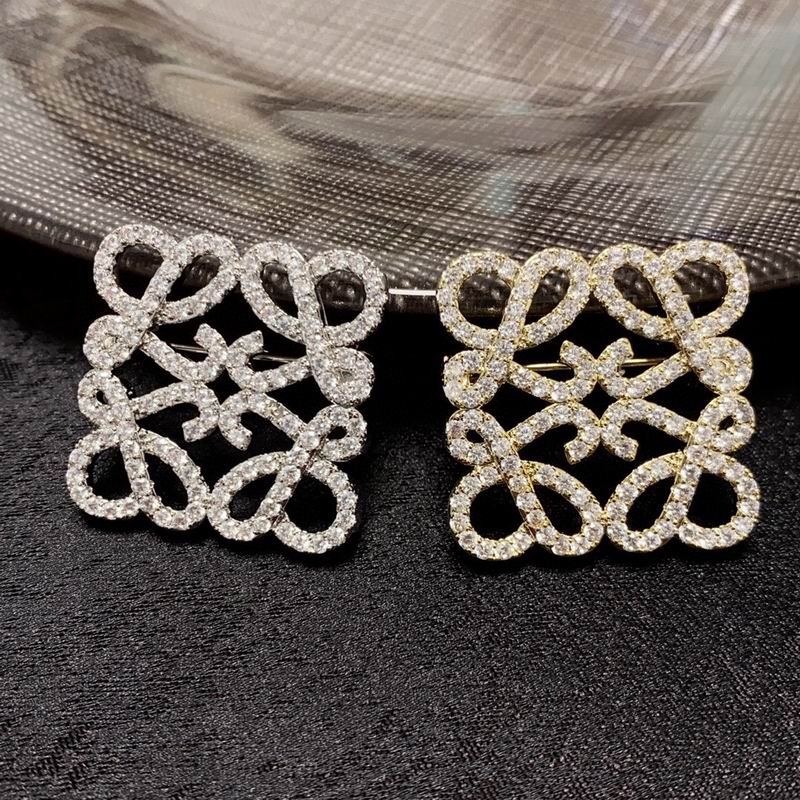 Loewe brooch 03lyx19 (7)