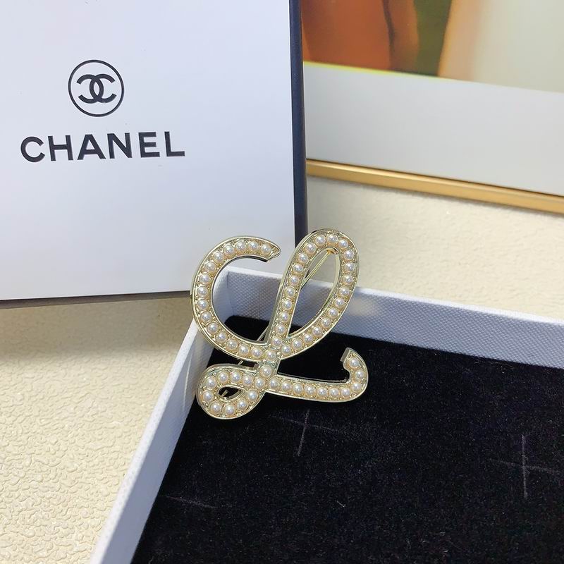 Loewe brooch 05lyx25 (5)