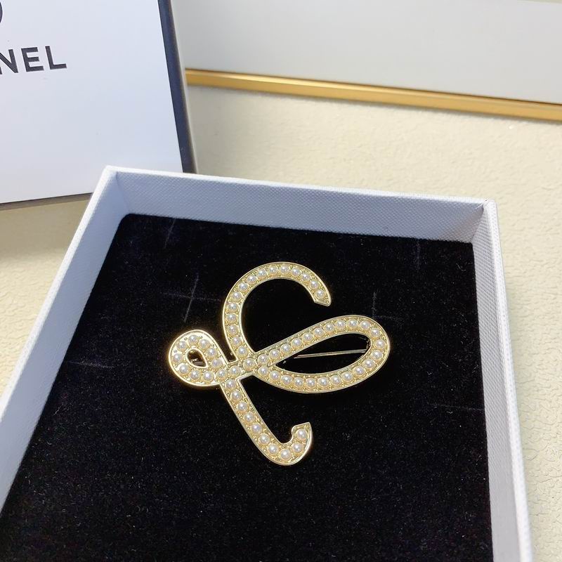 Loewe brooch 05lyx25 (6)