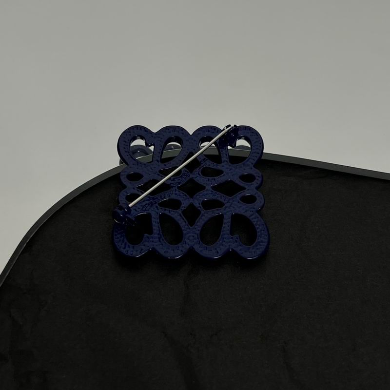 Loewe brooch 06lyx27 (12)