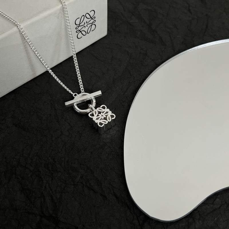 Loewe necklace 03lyx13 (7)