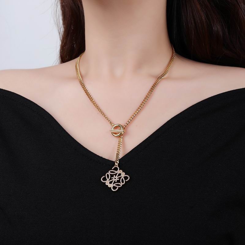 Loewe necklace 04lyx16 (2)