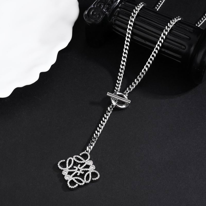 Loewe necklace 04lyx16 (3)