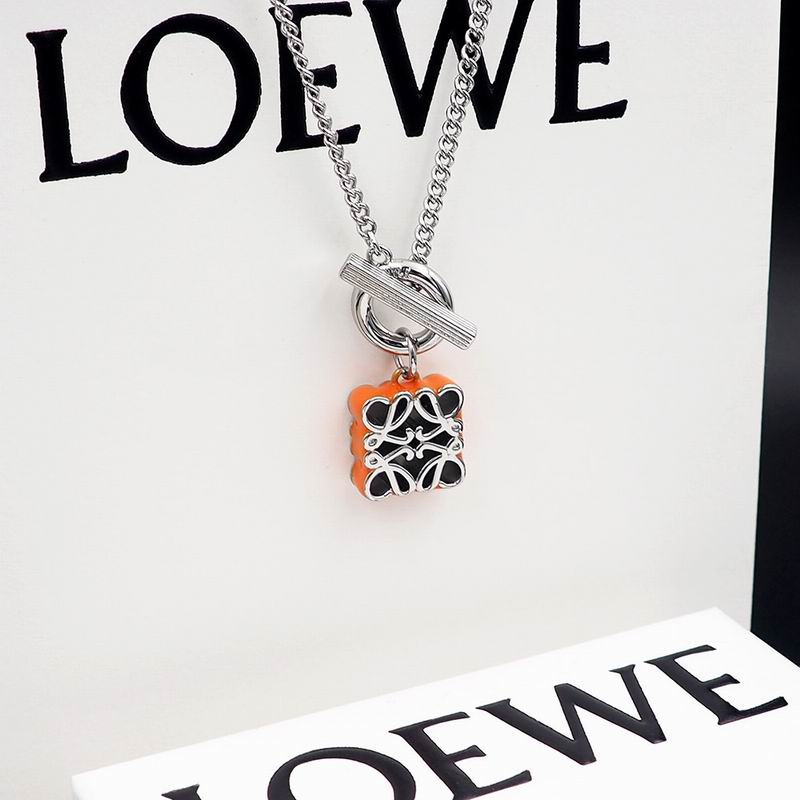 Loewe necklace 04lyx17 (10)