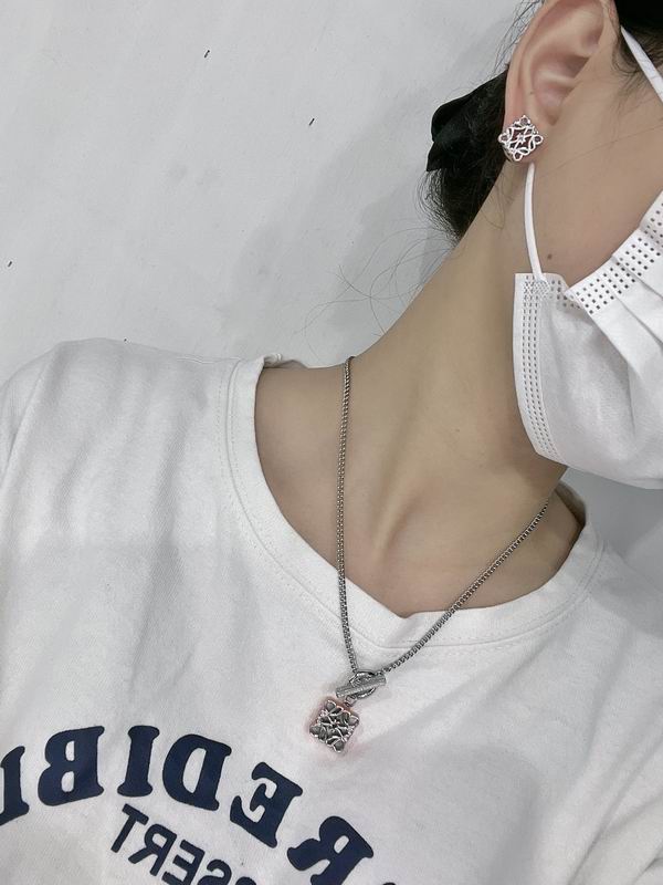 Loewe necklace 04lyx17 (11)