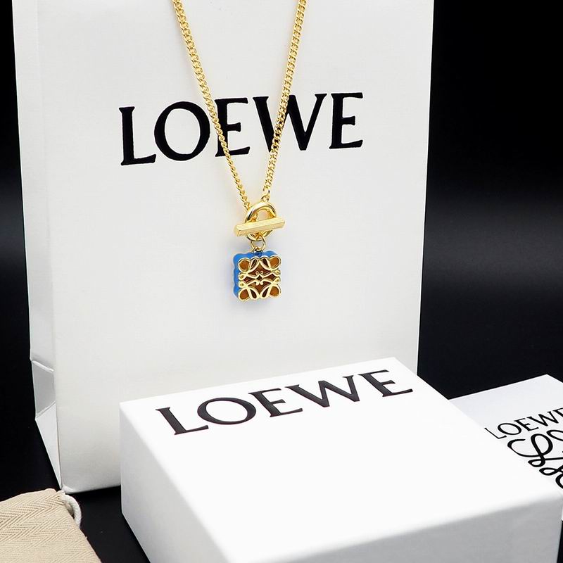 Loewe necklace 04lyx18 (1)