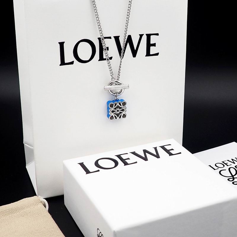 Loewe necklace 04lyx18 (15)