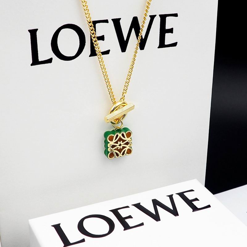 Loewe necklace 04lyx19 (1)