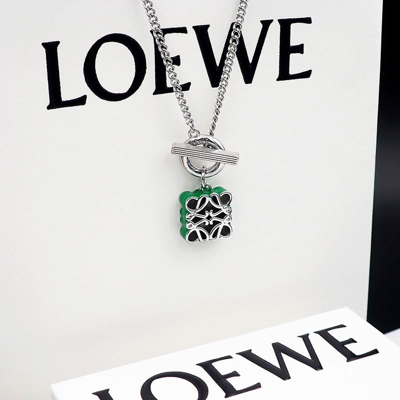 Loewe necklace 04lyx19 (15)