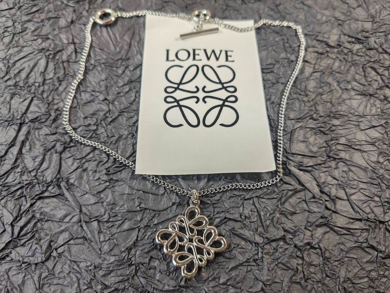 Loewe necklace 05lyx20 (6)