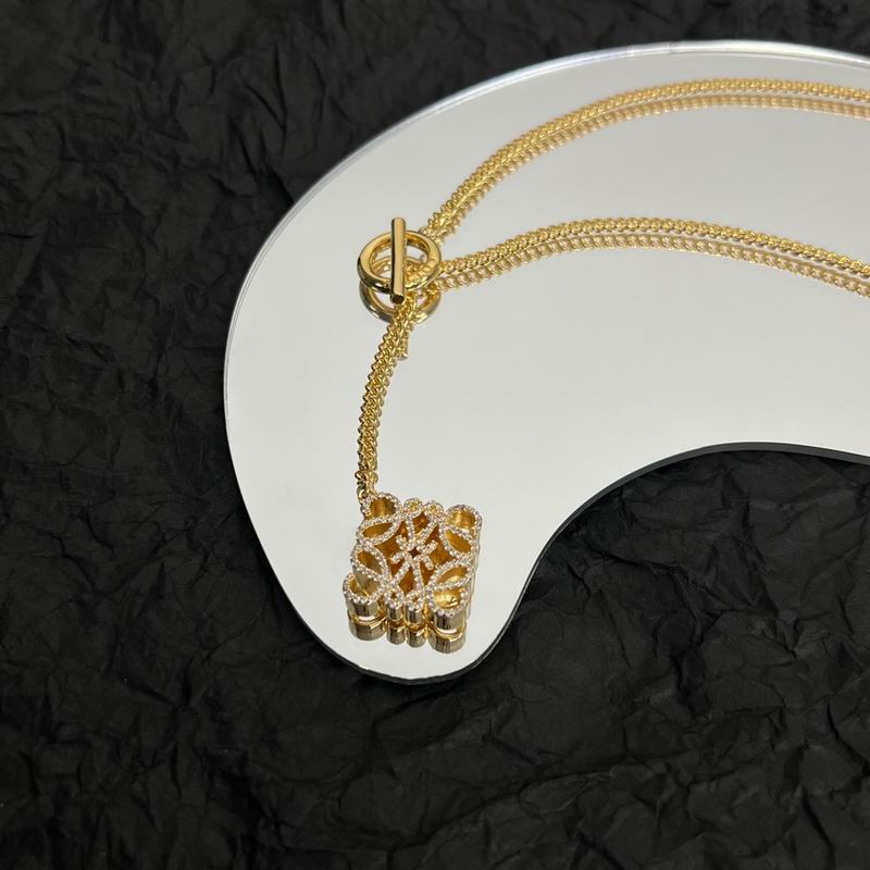 Loewe necklace 05lyx21 (6)