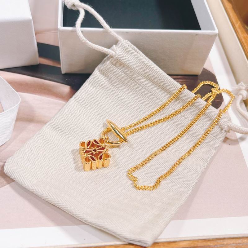 Loewe necklace 05lyx22 (4)