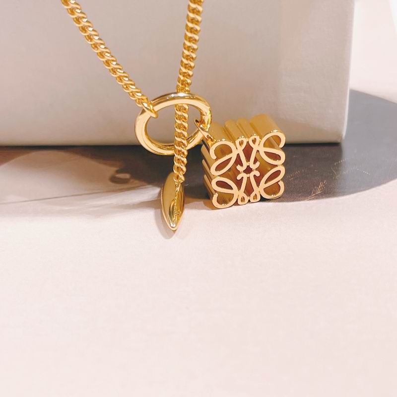 Loewe necklace 05lyx22 (7)