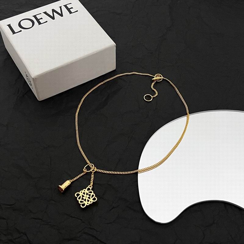 Loewe necklace 06lyx23 (2)