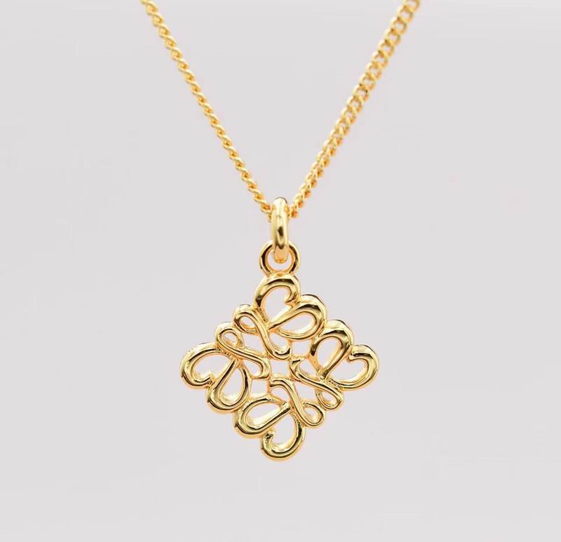 Loewe necklace 06lyx24 (1)