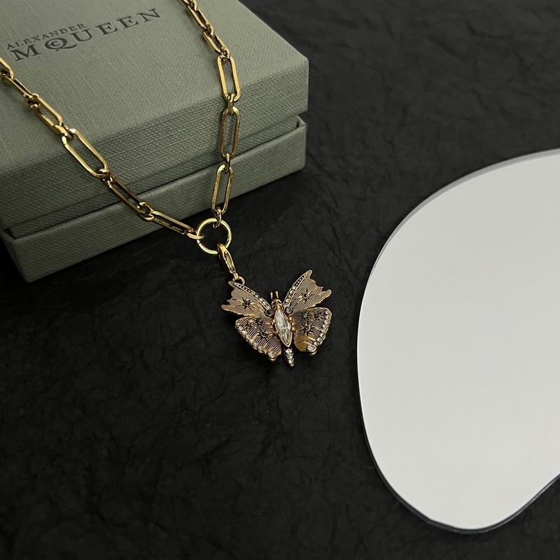 McQueen necklace 05lyx01 (3)