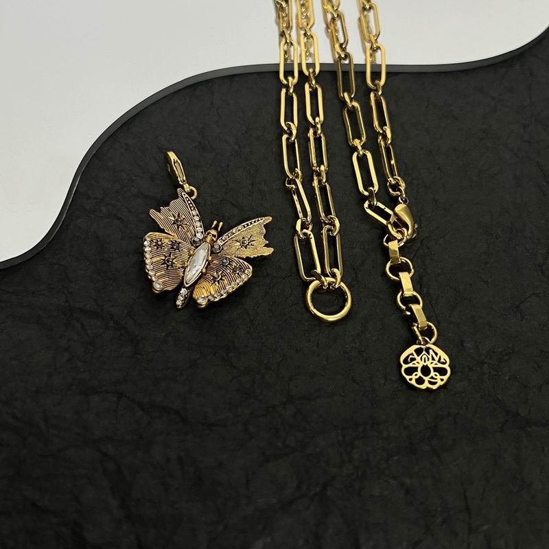 McQueen necklace 05lyx01 (6)
