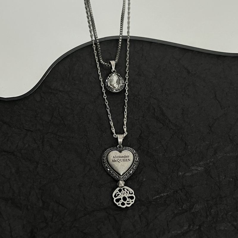 McQueen necklace 05lyx02 (5)