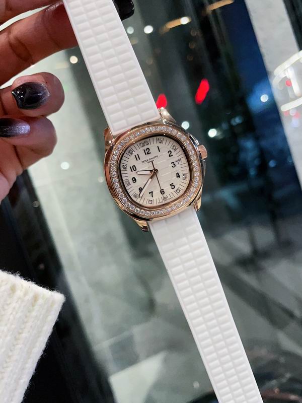 Patek Philippe 35.6mm 03 (9)