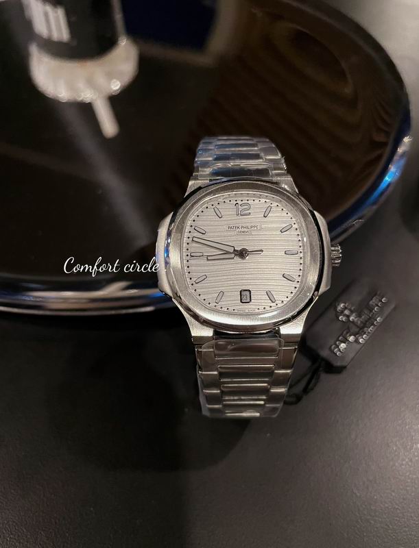Patek Philippe 35mm 07 (1)