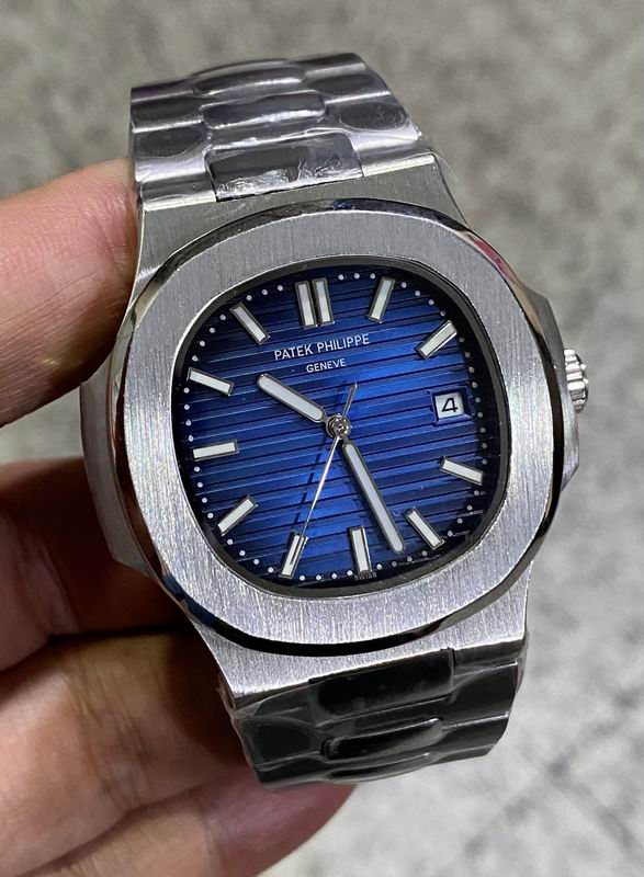 Patek Philippe 42.5X11 (1)