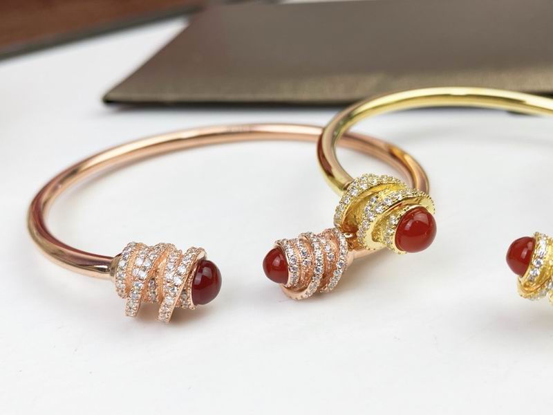 Piaget bracelet 05lyx13 (6)