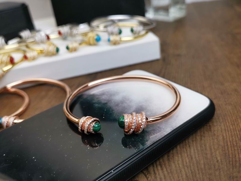 Piaget bracelet 05lyx15 (9)